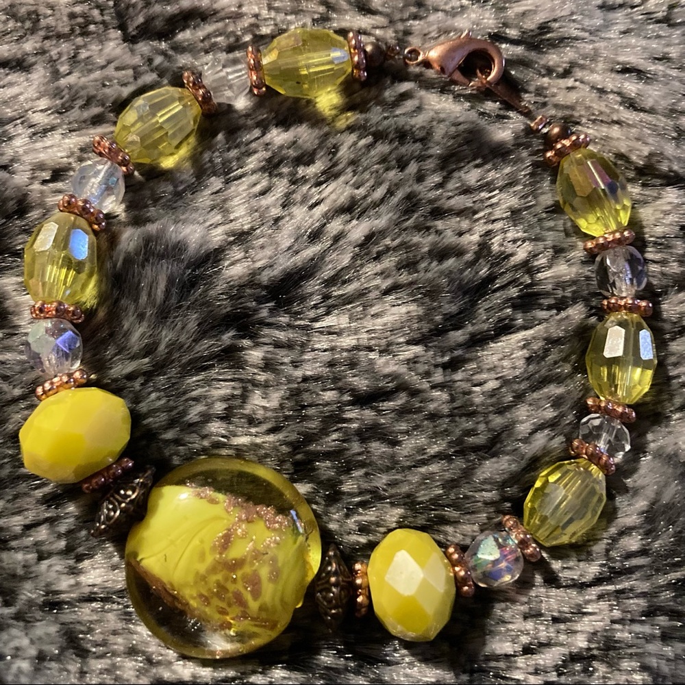 Yellow Art Glass Bracelet w/Faceted Glass & Copper